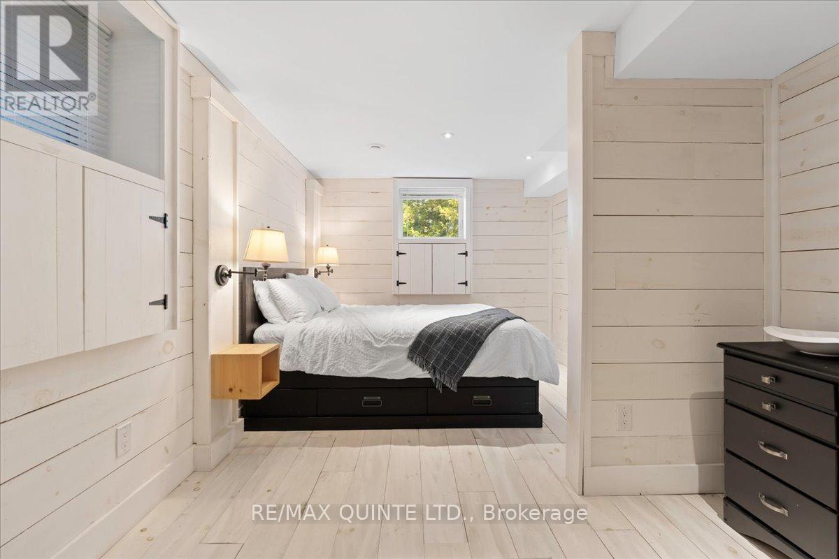 1406 County Road 12, Prince Edward County (Hallowell Ward), Ontario  K0K 2T0 - Photo 33 - X12167040