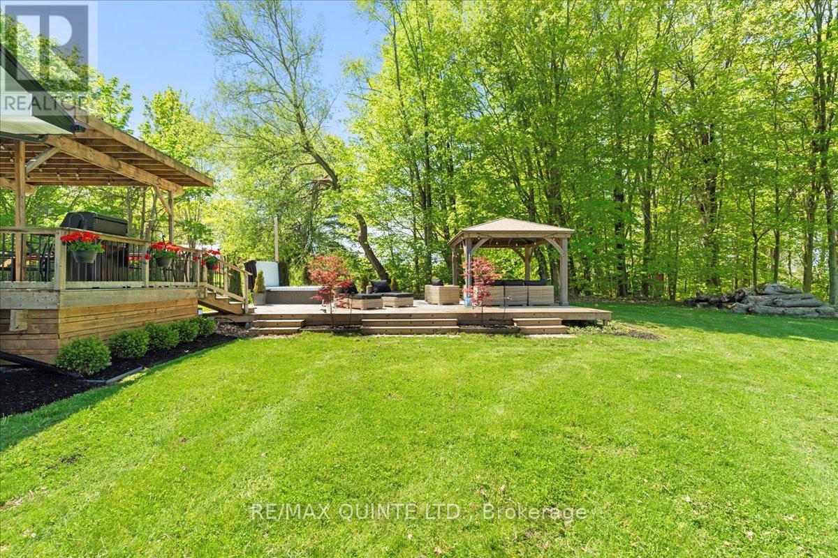 1406 County Road 12, Prince Edward County (Hallowell Ward), Ontario  K0K 2T0 - Photo 42 - X12167040