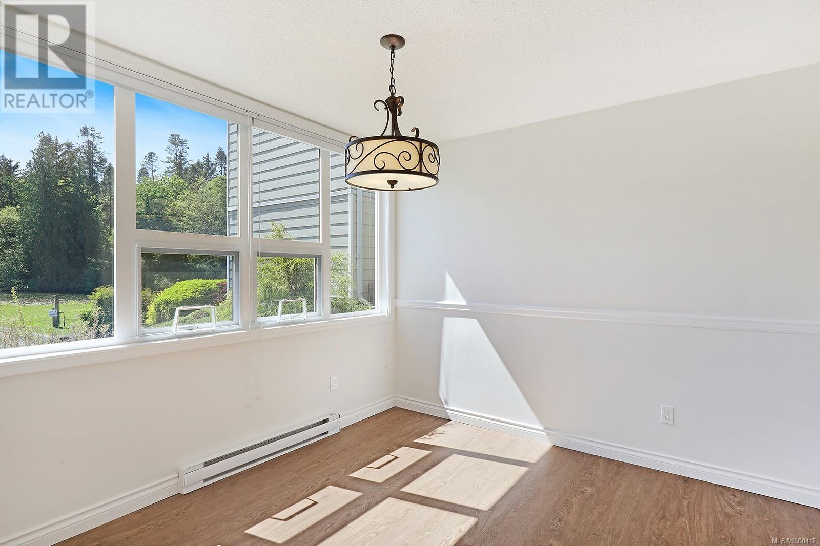 Property at 116 205 1st St image 5