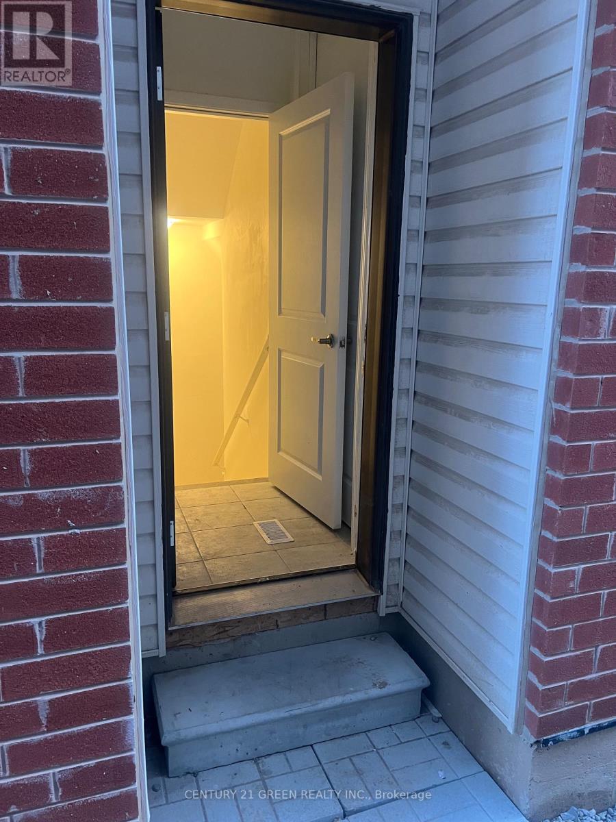 Basement - 1713 Whitlock Avenue, Milton, Ontario  L9E 2A4 - Photo 3 - W12166824