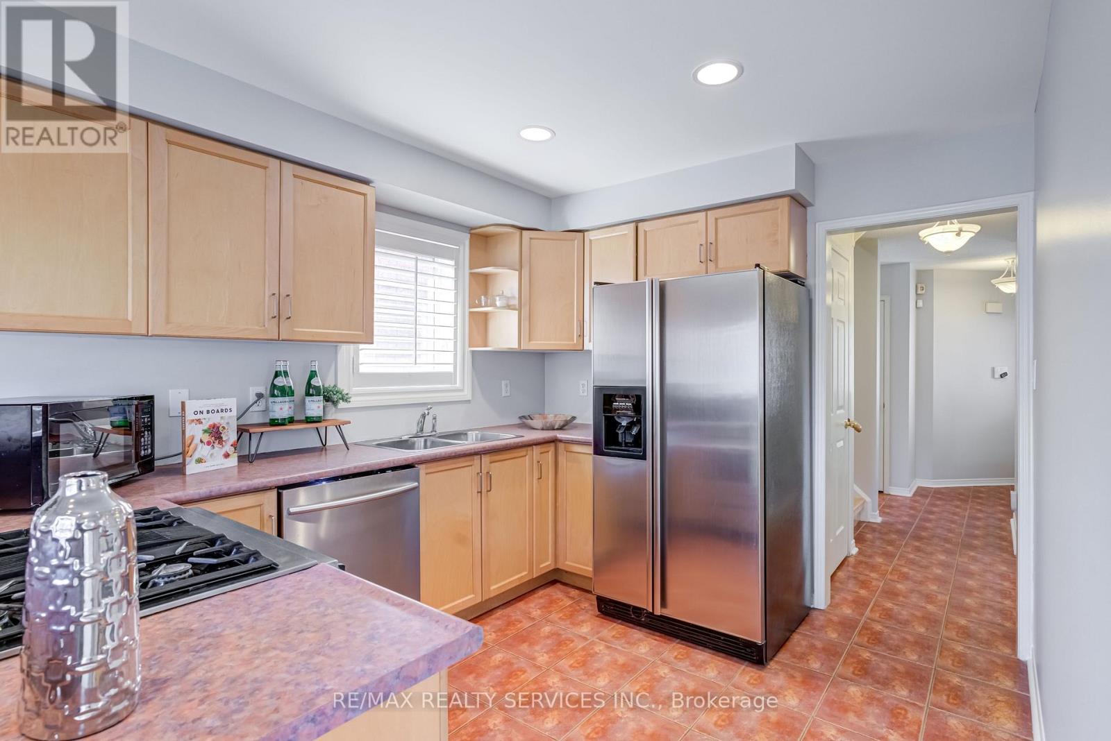 3 White Tail Crescent, Brampton (Fletcher's West), Ontario  L6Y 5C4 - Photo 21 - W12166829