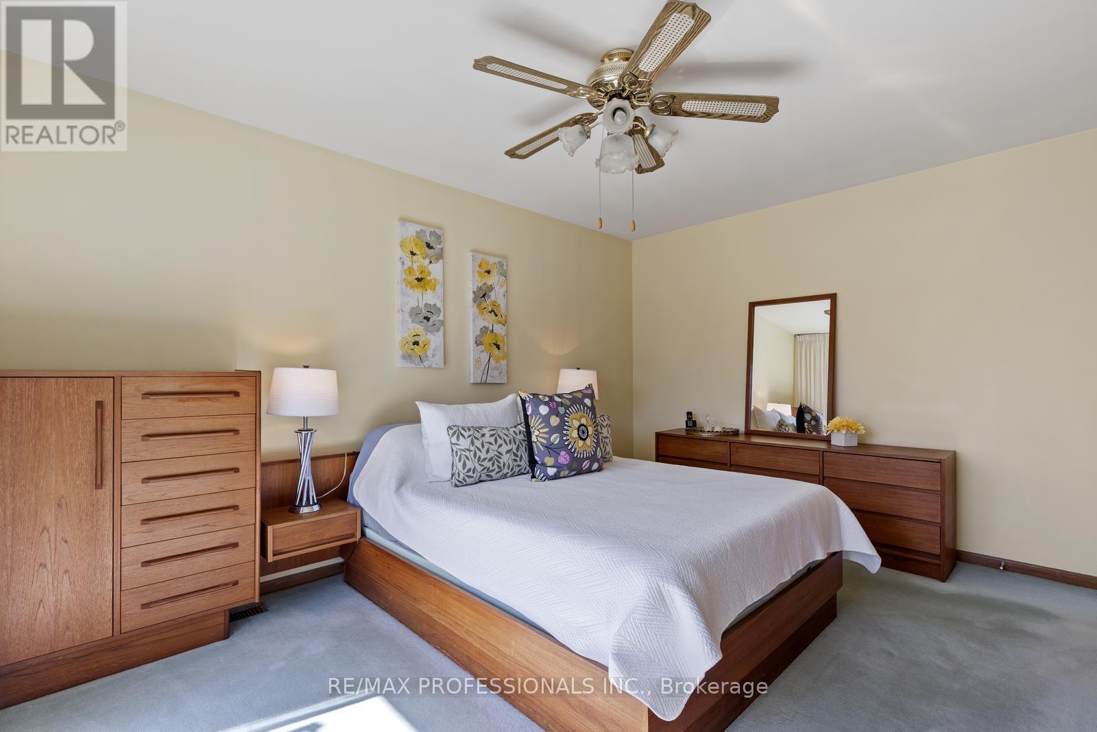 59 Wareside Road, Toronto (Etobicoke West Mall), Ontario  M9C 3B5 - Photo 20 - W12166842