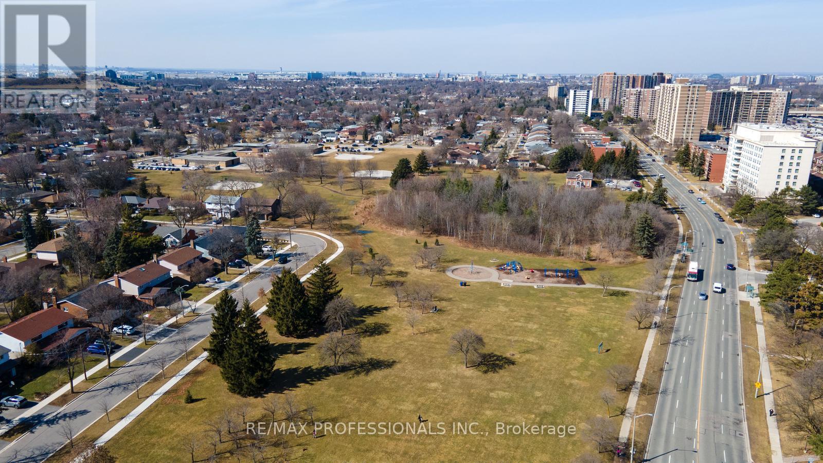 59 Wareside Road, Toronto (Etobicoke West Mall), Ontario  M9C 3B5 - Photo 41 - W12166842