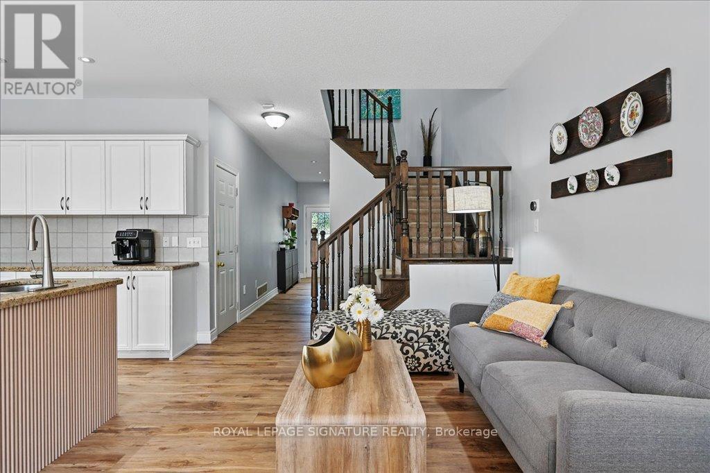 4063 Kilmer Drive, Burlington, Ontario  L7M 5A6 - Photo 12 - W12166906