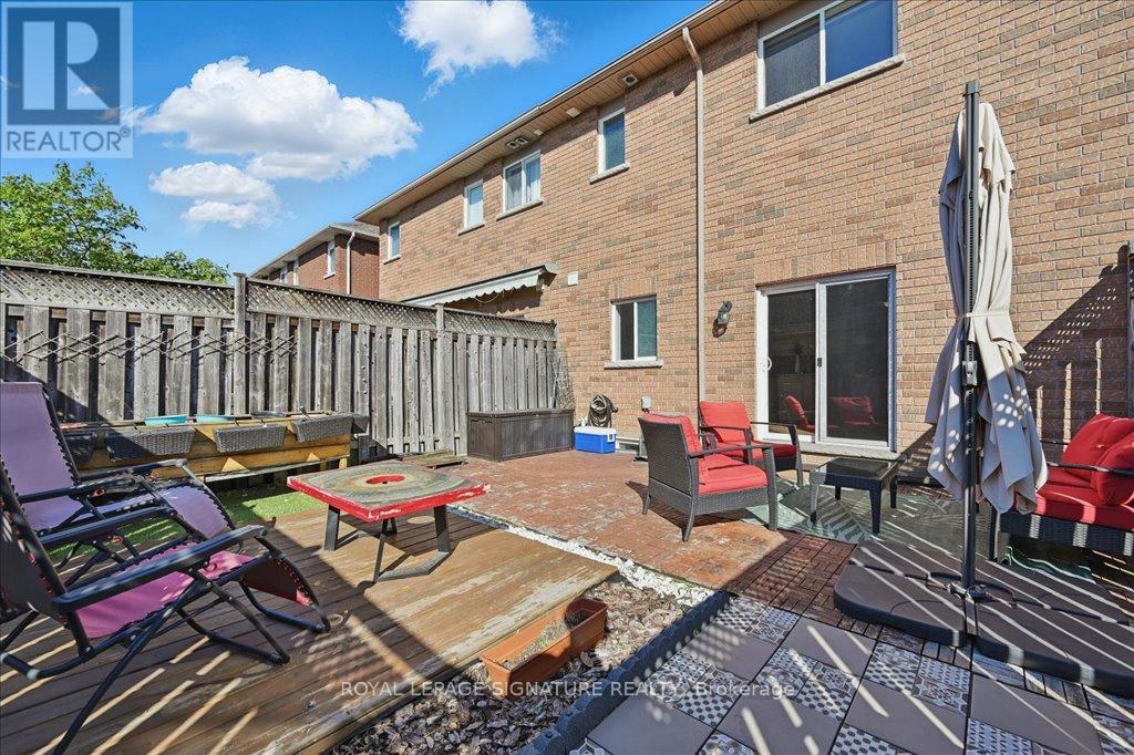 4063 Kilmer Drive, Burlington, Ontario  L7M 5A6 - Photo 47 - W12166906