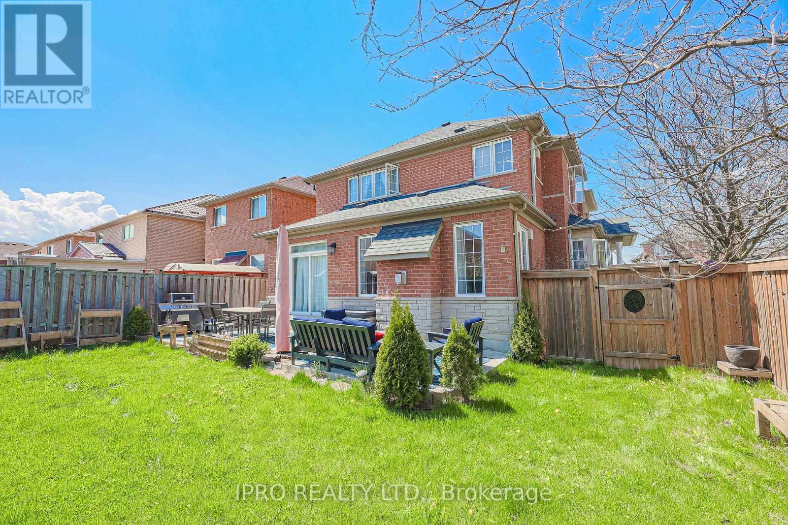 14 Martineau Road, Brampton, Ontario  L6P 1H2 - Photo 48 - W12166916