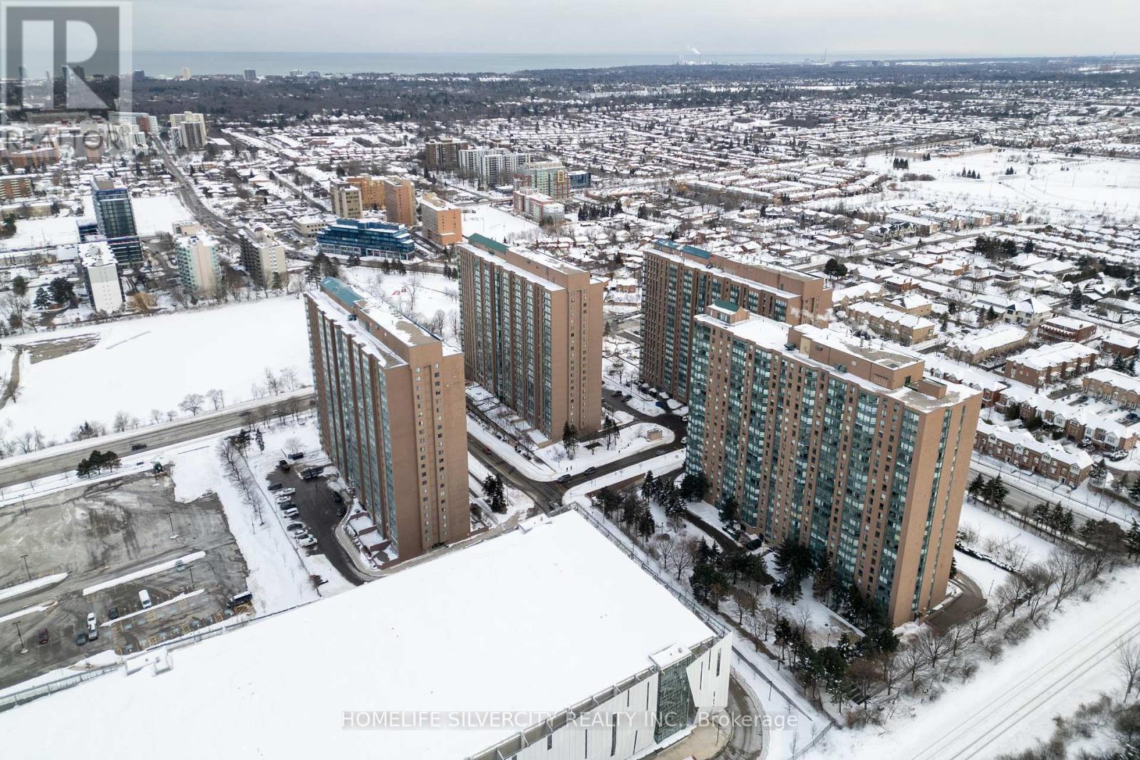 913 - 145 Hillcrest Avenue, Mississauga (Cooksville), Ontario  L5B 3Z1 - Photo 3 - W12166925