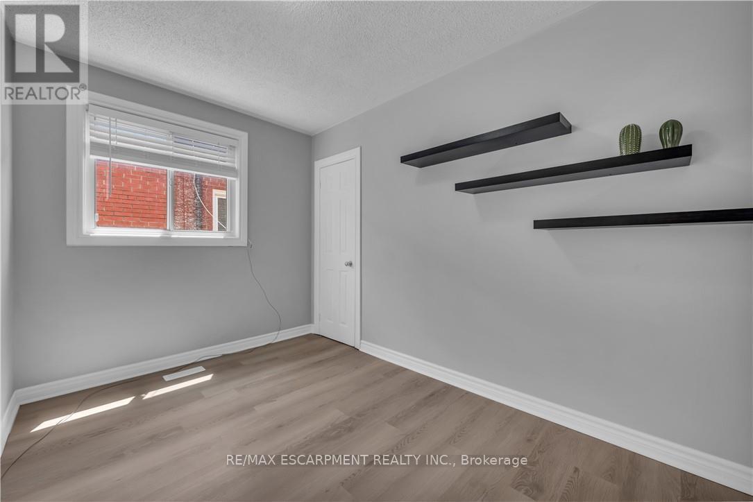 1 - 284 Kerr Street, Oakville, Ontario  L6K 3B3 - Photo 19 - W12166976