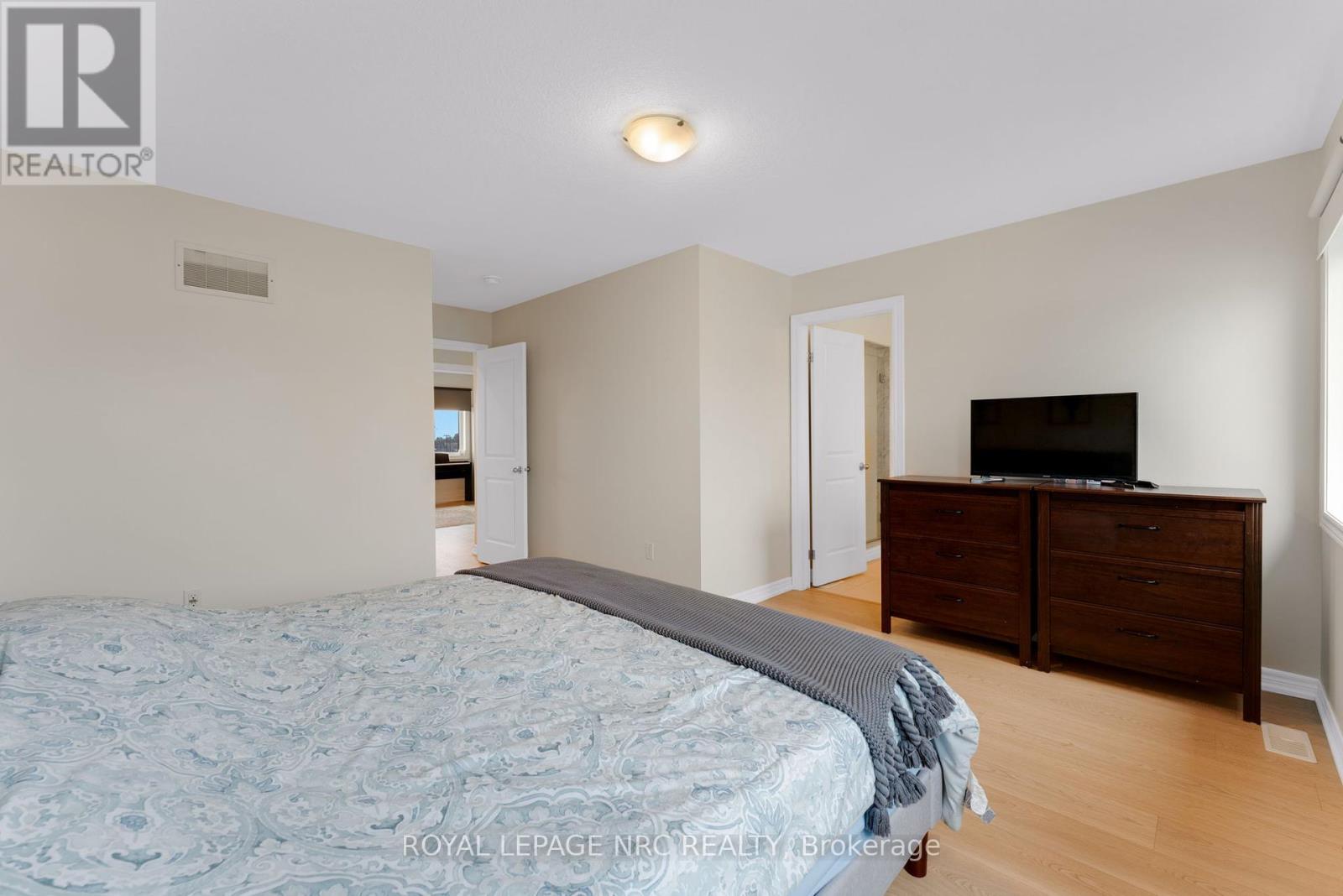 21 Pinot Crescent, Hamilton, Ontario  L8E 0J8 - Photo 23 - X12167012