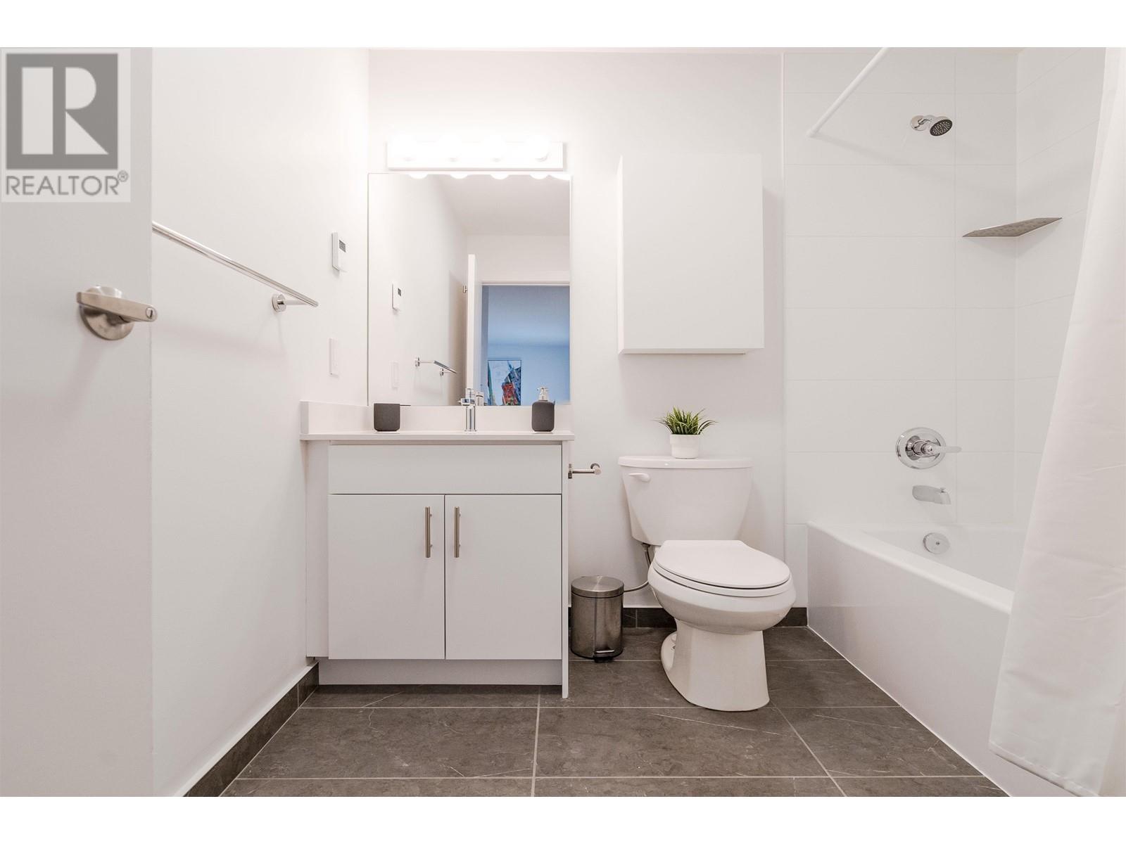 303 8690 Montcalm Street, Vancouver, British Columbia  V6P 4P8 - Photo 23 - R3006081