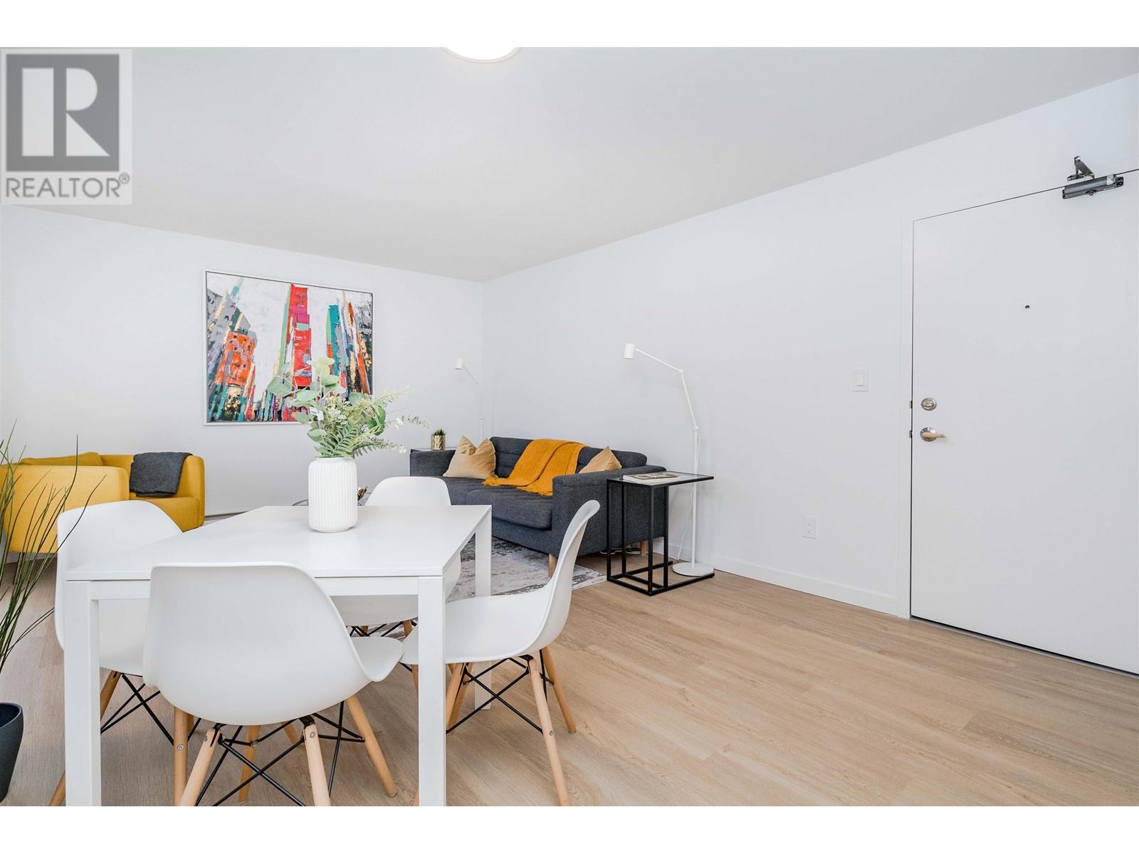 303 8690 Montcalm Street, Vancouver, British Columbia  V6P 4P8 - Photo 3 - R3006081