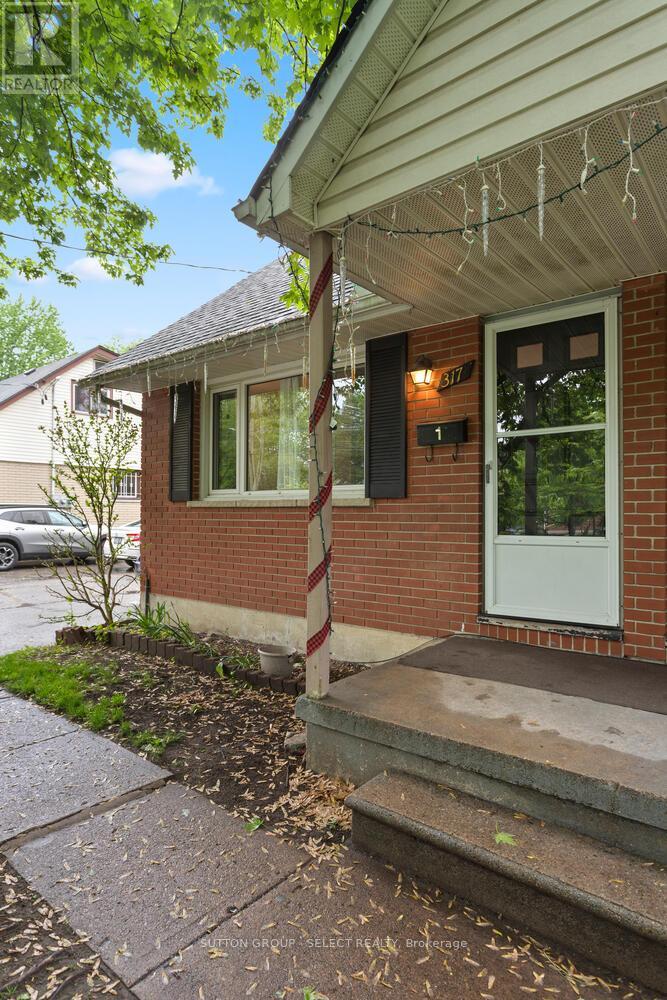 Photo 4 of 37 for 317 Belfield Street