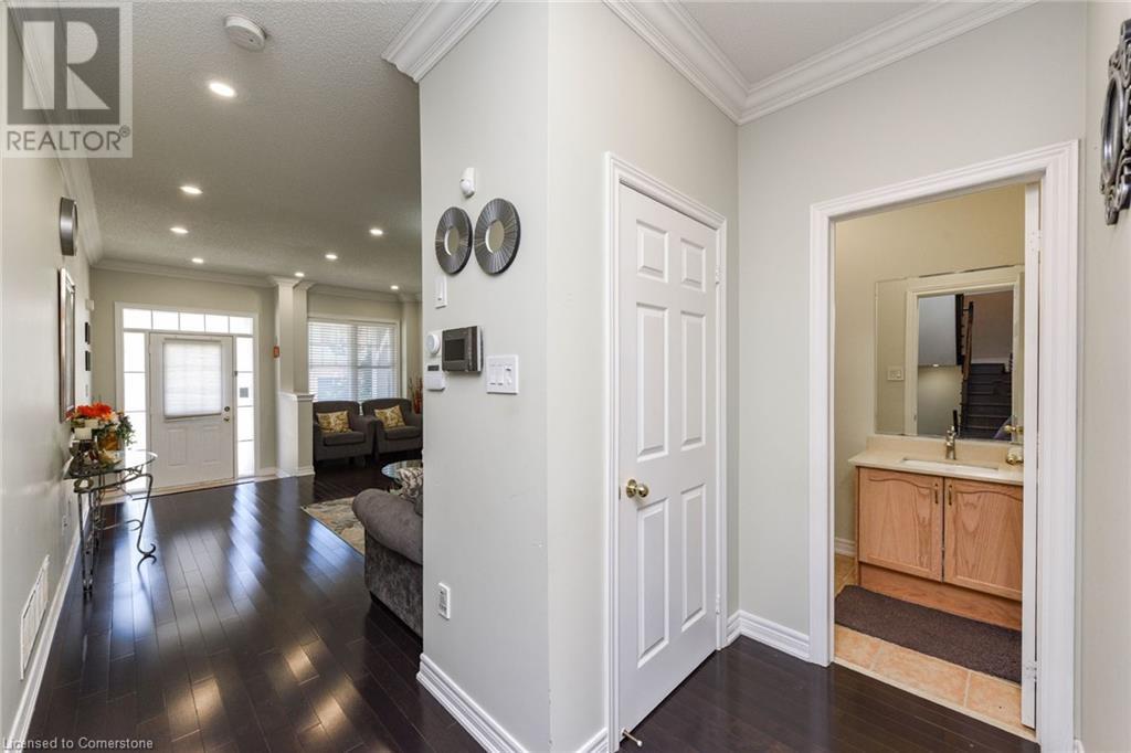 Property at 304 DALGLEISH Garden image 4