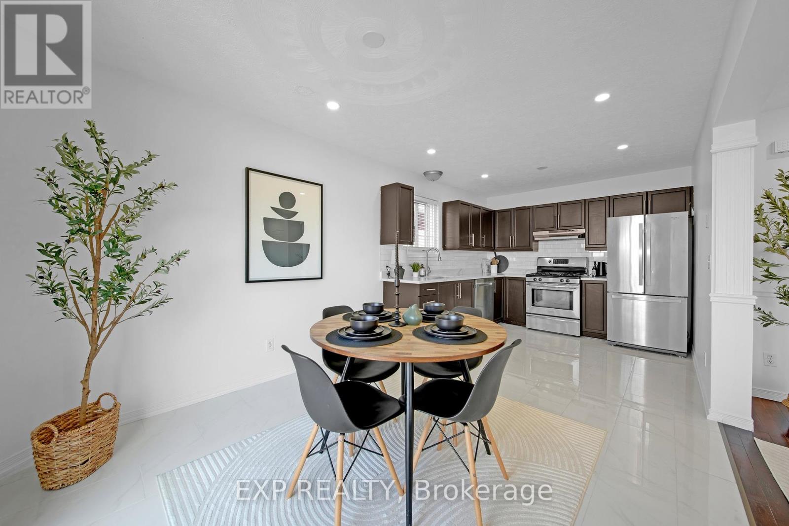 77 Clarke Street N, Woodstock, Ontario  N4S 7M4 - Photo 8 - X12166810