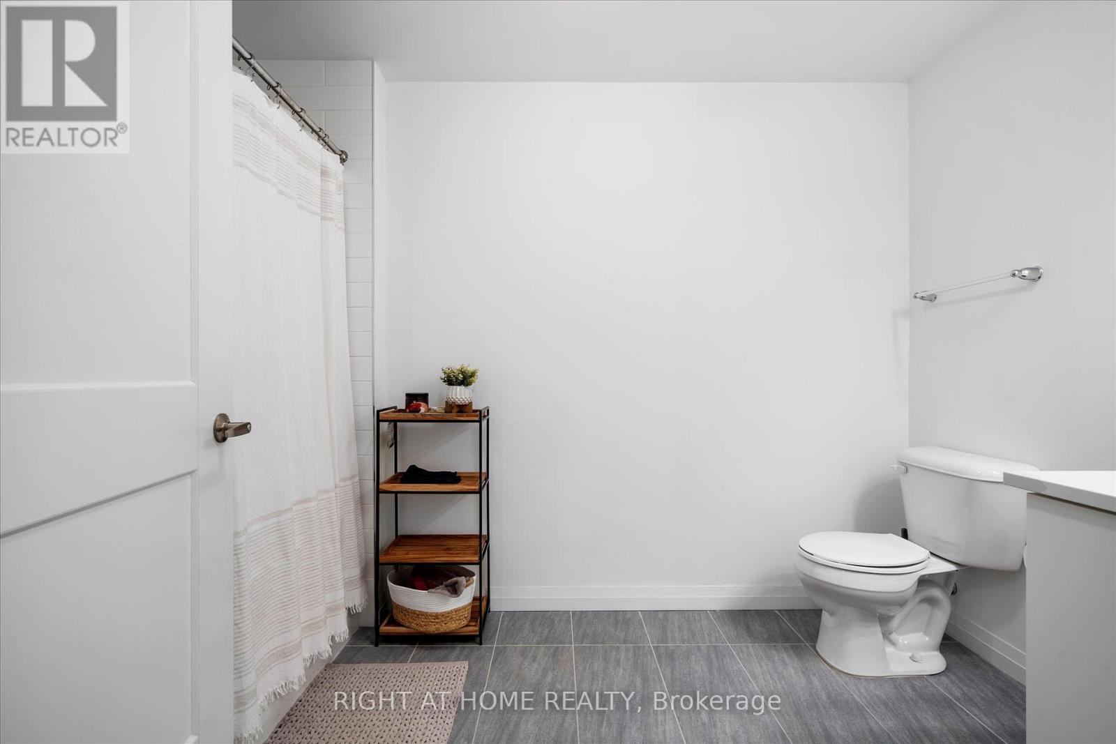 2503 - 108 Garment Street, Kitchener, Ontario  N2G 0E2 - Photo 10 - X12166878