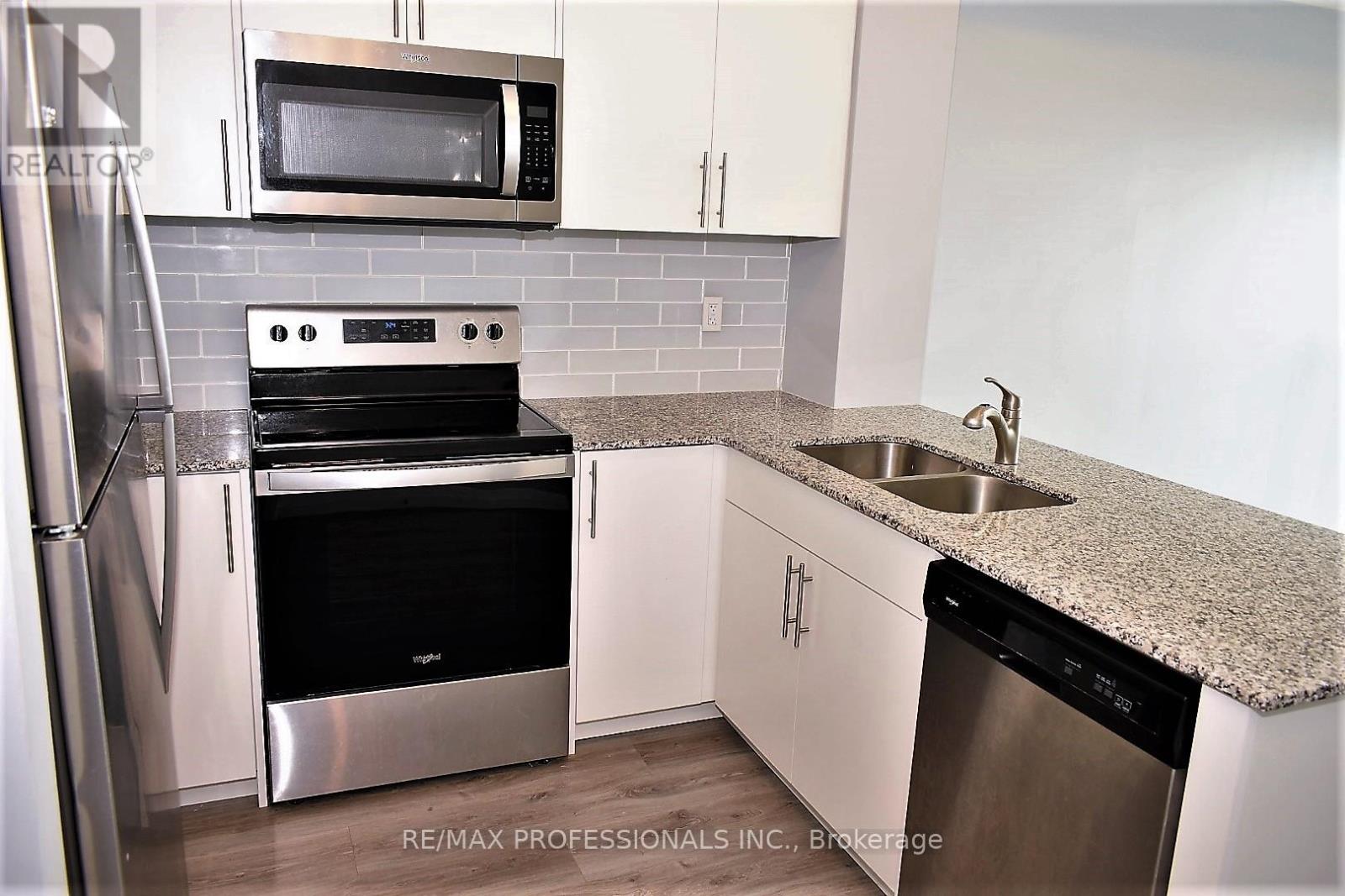 2804 - 60 Charles Street W, Kitchener, Ontario  N2G 0C9 - Photo 11 - X12166994