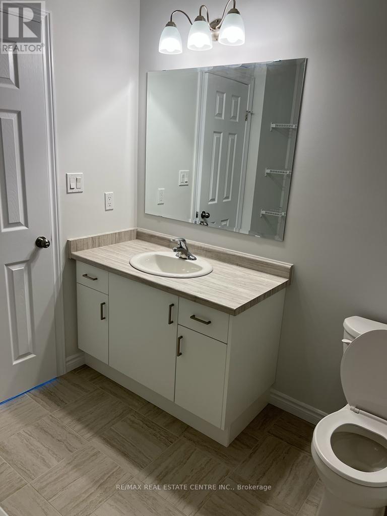 322 Bradshaw Drive, Stratford, Ontario  N5A 0K2 - Photo 8 - X12103422