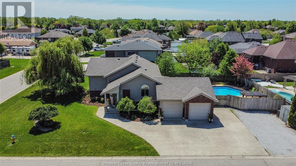 MLS# 25012275: 401 Old Colony TRAIL, Amherstburg, Canada