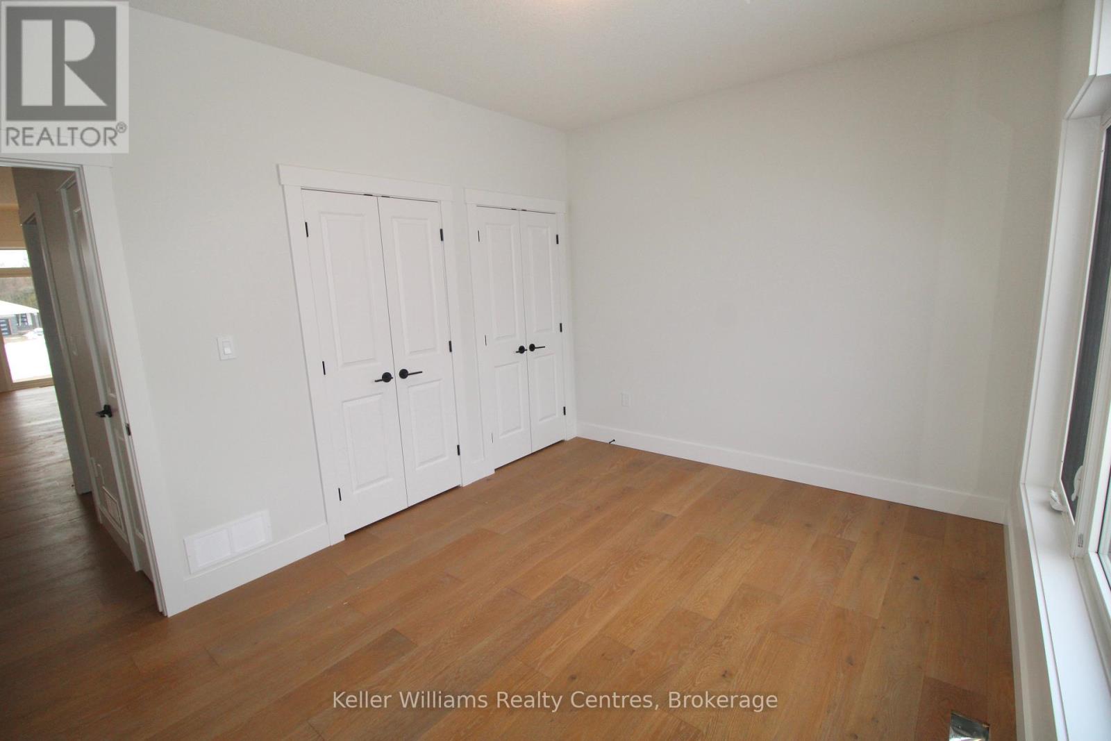 624 26th Avenue, Hanover, Ontario  N4N 3B8 - Photo 12 - X12167071