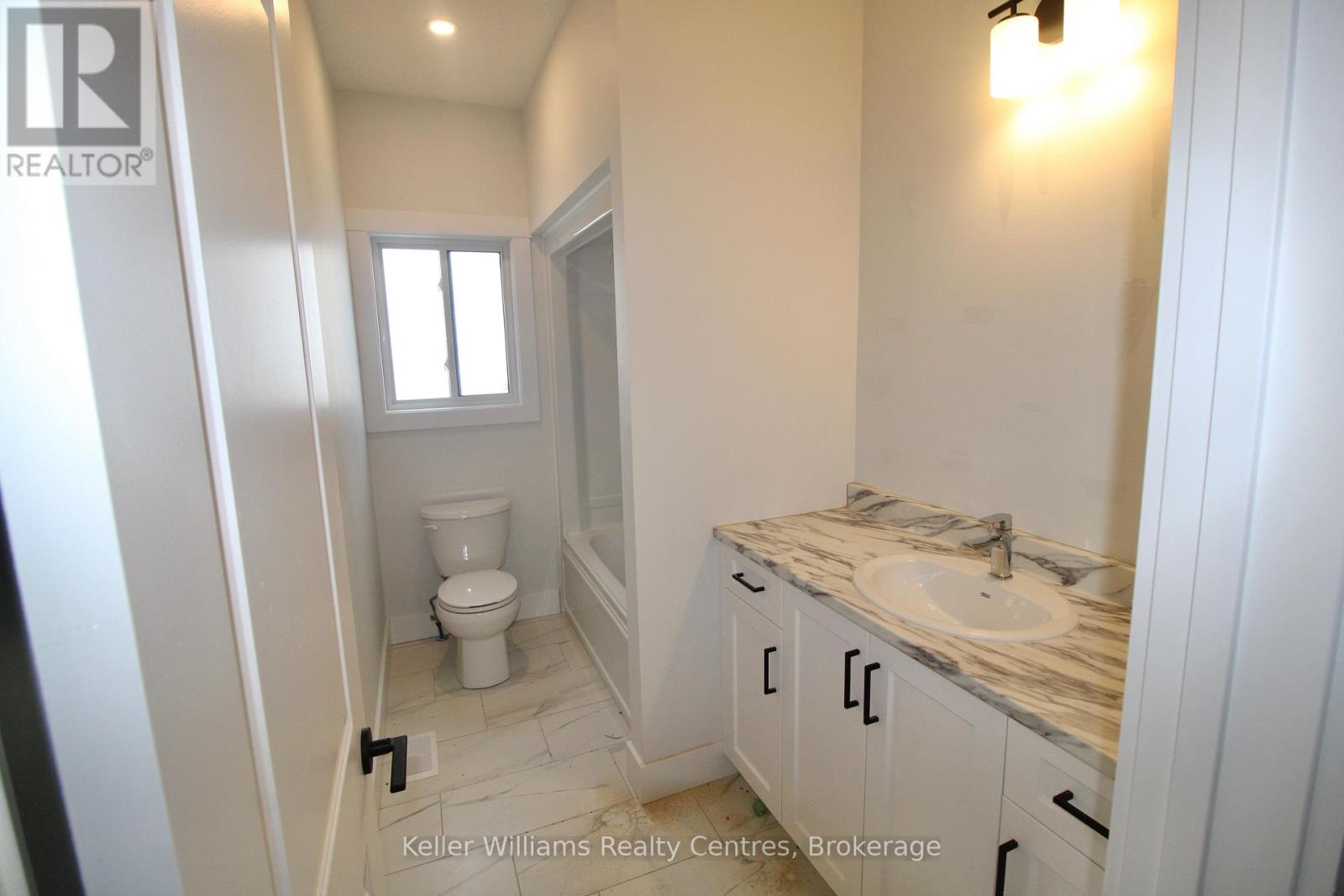 624 26th Avenue, Hanover, Ontario  N4N 3B8 - Photo 13 - X12167071