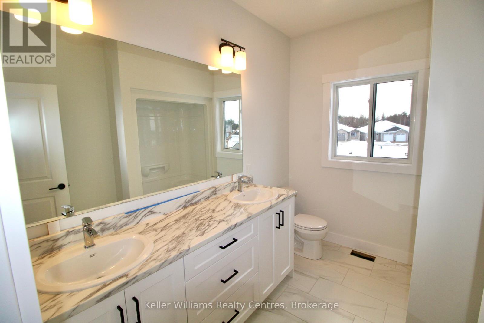 624 26th Avenue, Hanover, Ontario  N4N 3B8 - Photo 9 - X12167071