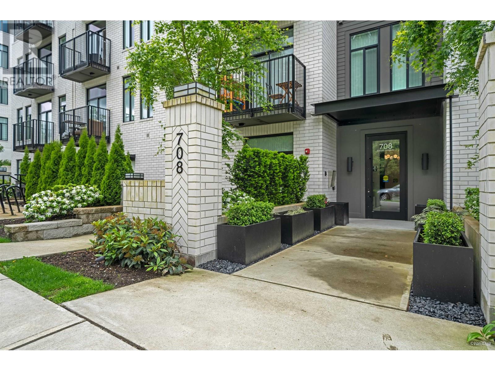 314 708 Edgar Avenue, Coquitlam, British Columbia  V3K 2J4 - Photo 2 - R3005320