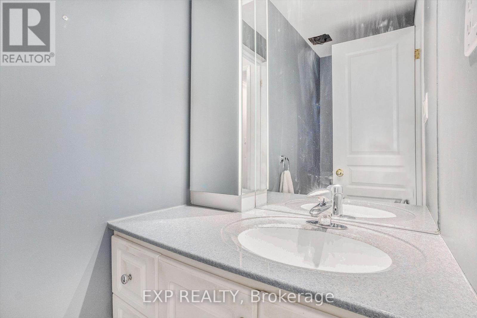 1719 Lafrance Drive, Ottawa, Ontario  K1E 2H1 - Photo 12 - X12167026