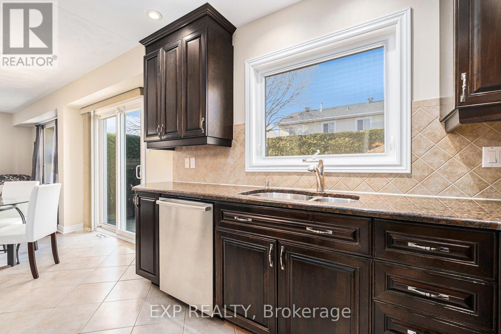 13 Pepperrall Crescent, Ottawa, Ontario  K2J 3W7 - Photo 10 - X12167050