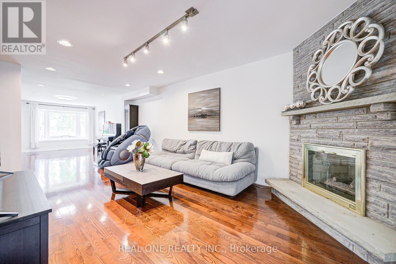 58 Joseph Aaron Boulevard, Vaughan, Ontario  L4J 6J1 - Photo 14 - N12157861