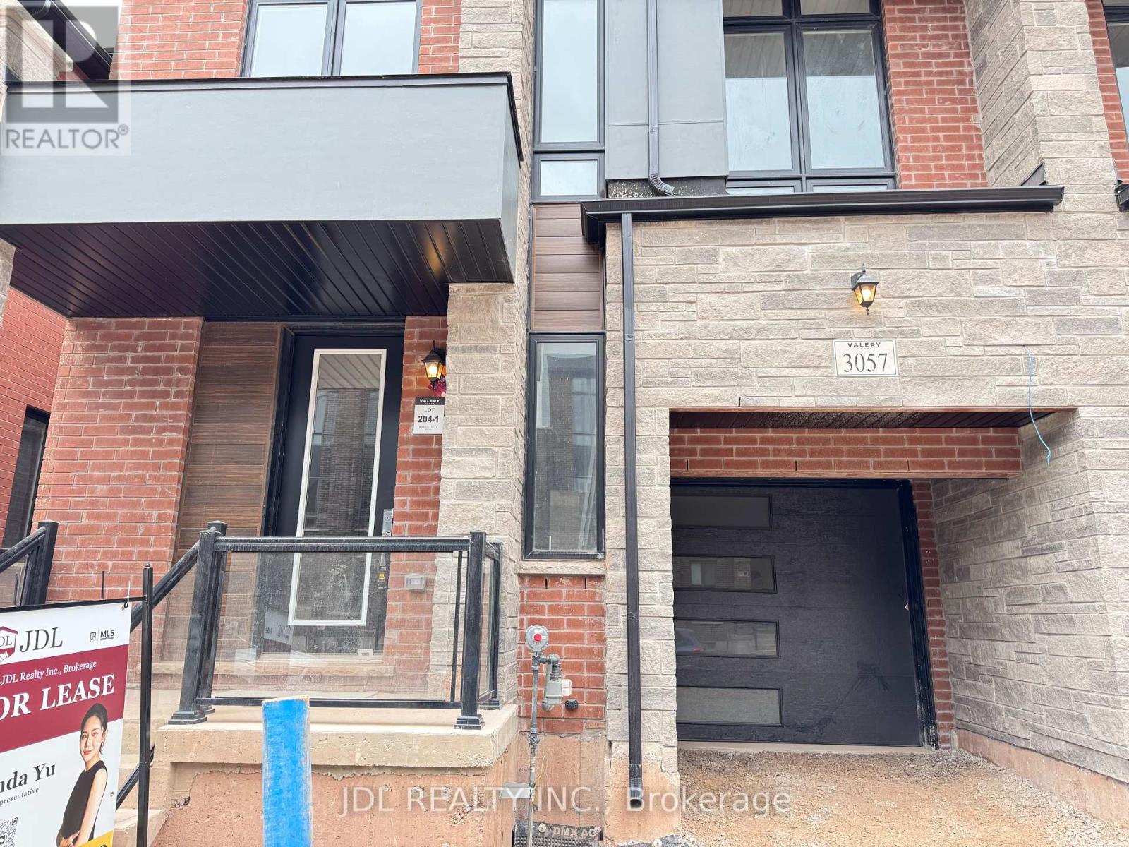 3057 Perkins Way, Oakville, Ontario  L6H 7Z3 - Photo 2 - W12149423