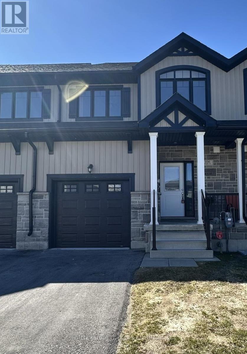 106 Delphi Court, Blue Mountains, Ontario  N0H 1J0 - Photo 1 - X12054466