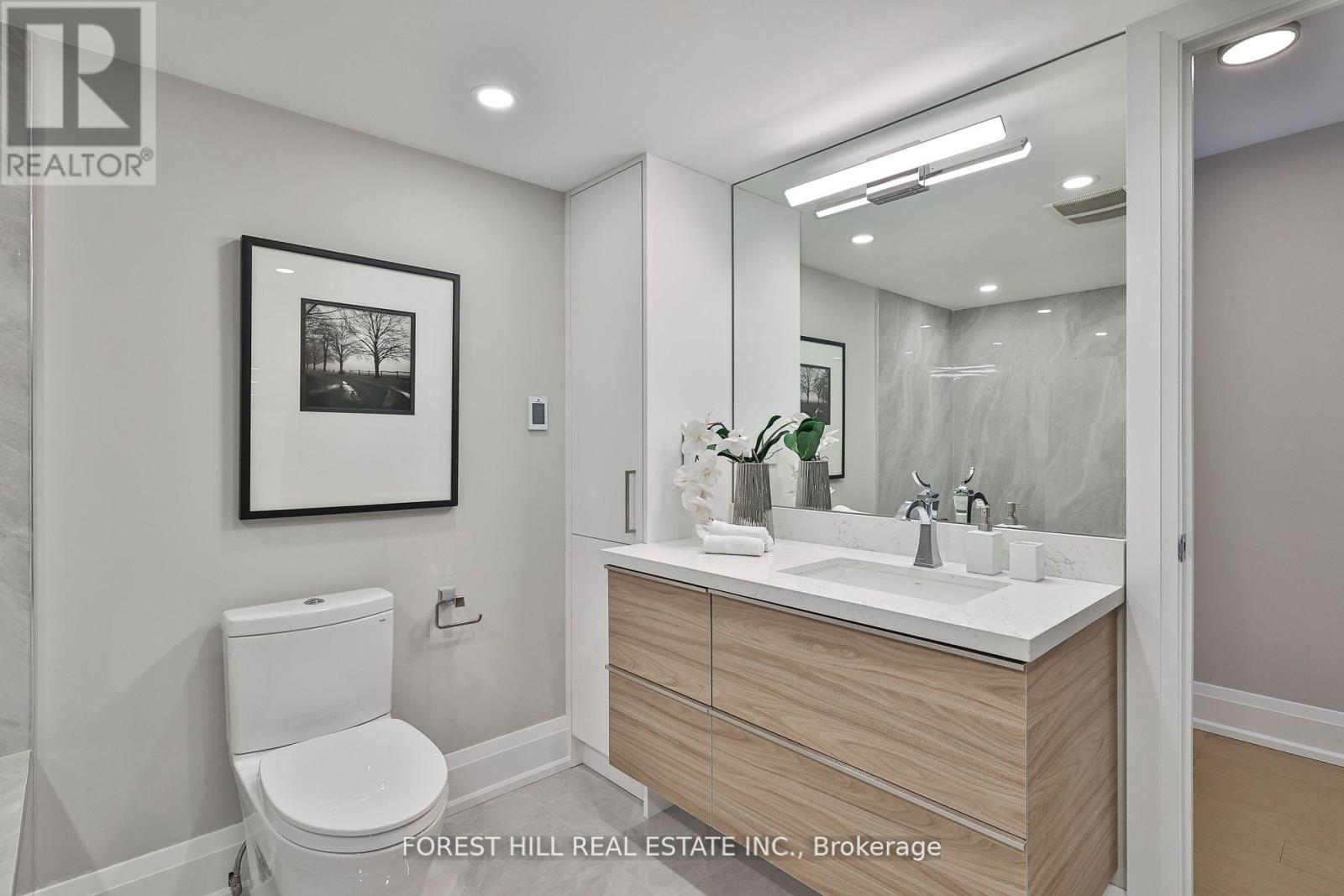 Lph 2702 - 33 University Avenue, Toronto, Ontario  M5J 2S7 - Photo 32 - C12167067