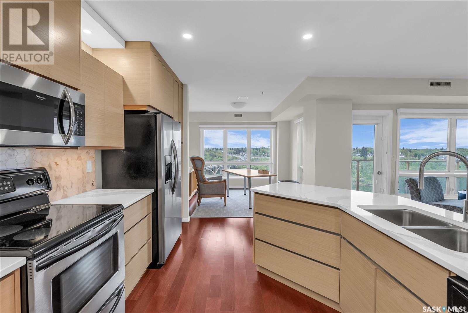 Property at 1308 902 Spadina CRESCENT E image 5