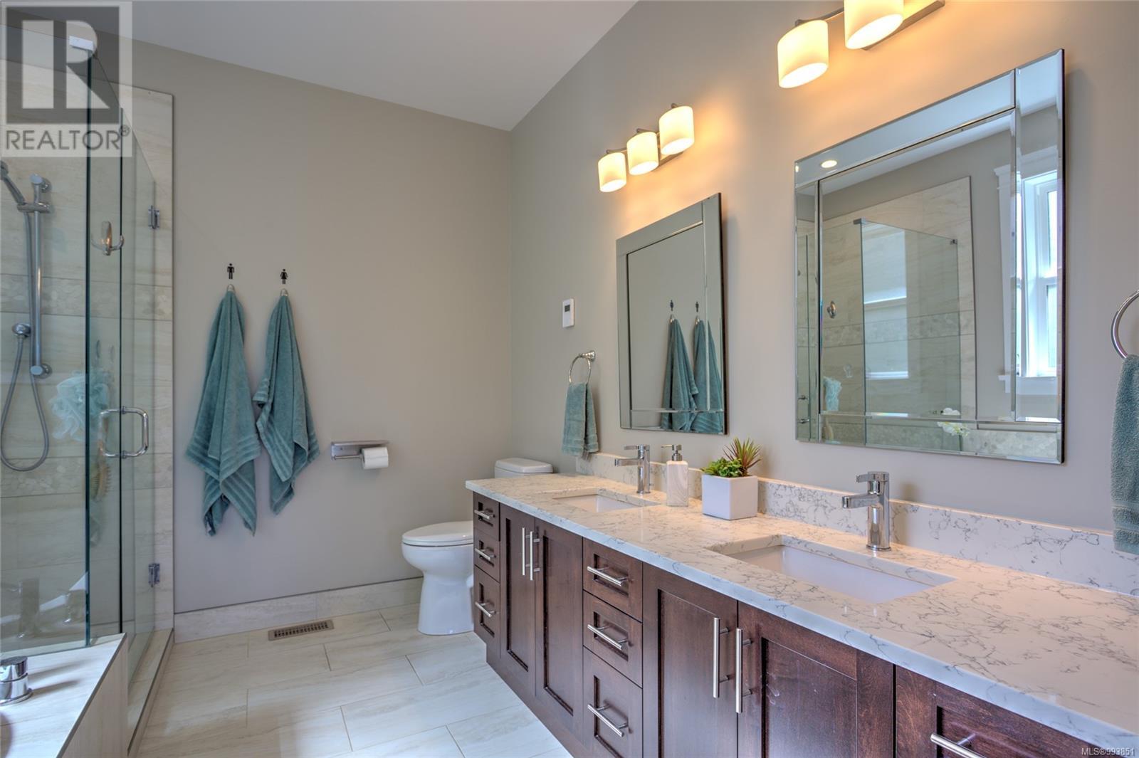Property at 2984 Phillips Rd image 3