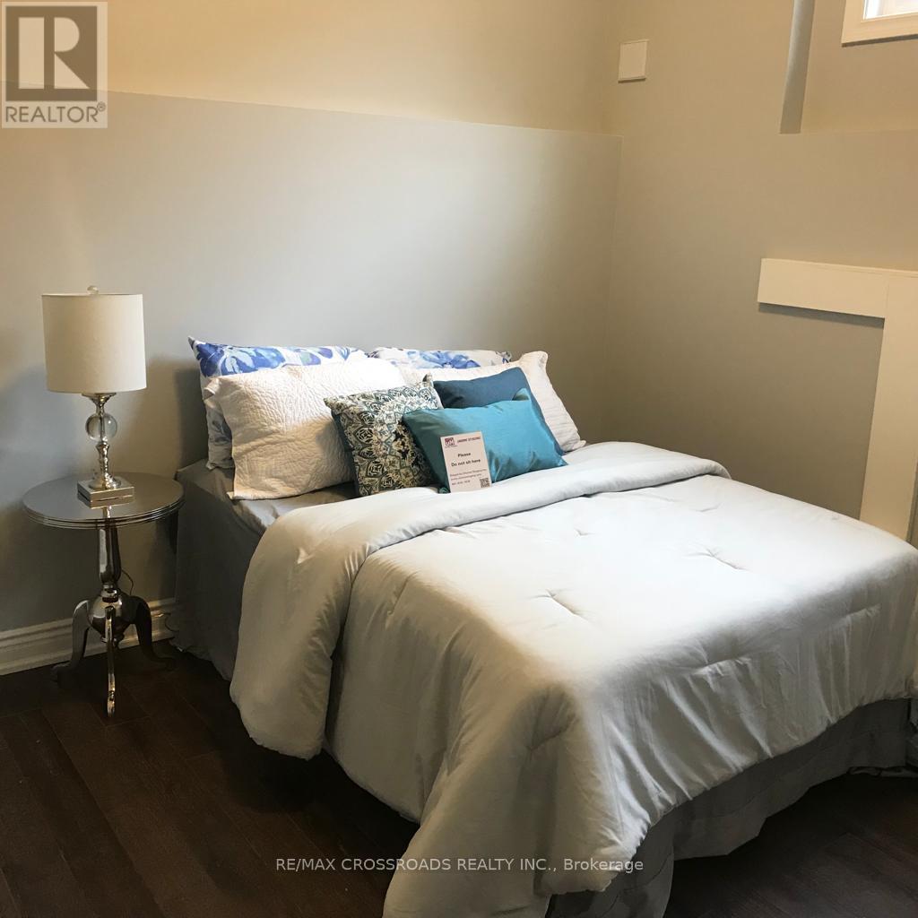 3 Honey Drive, Toronto, Ontario  M1R 3S3 - Photo 4 - E12167004