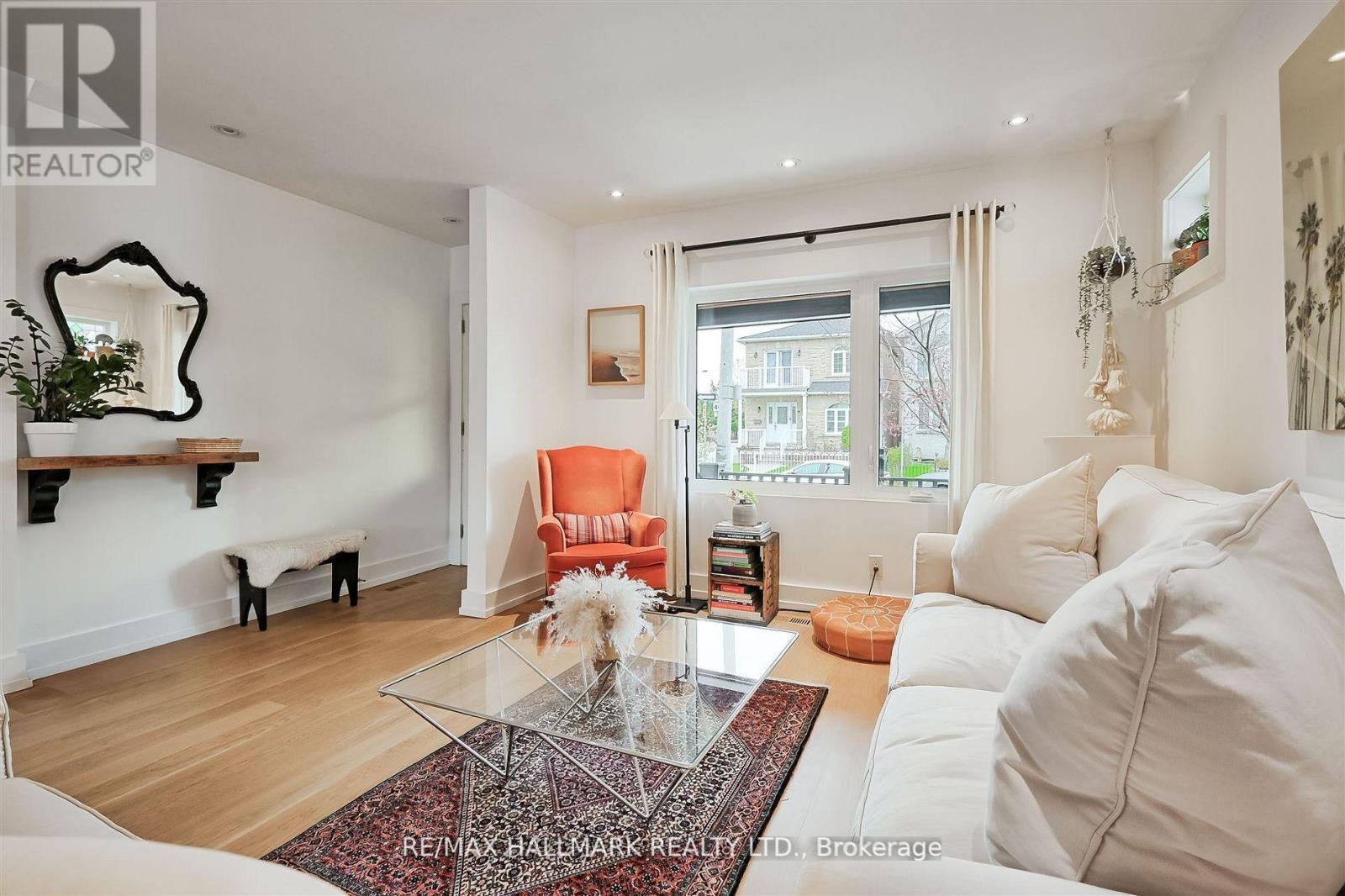 110 Wiley Avenue, Toronto, Ontario  M4J 3W6 - Photo 9 - E12167019