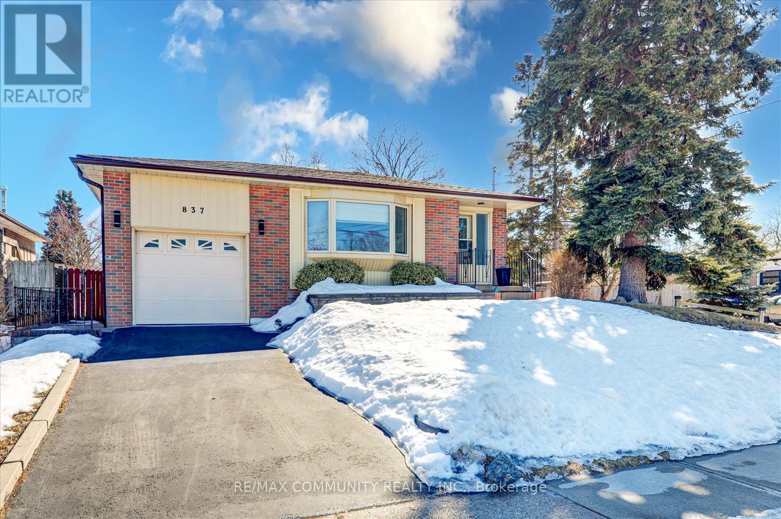 837 HILLCREST ROAD, Pickering, Ontario
