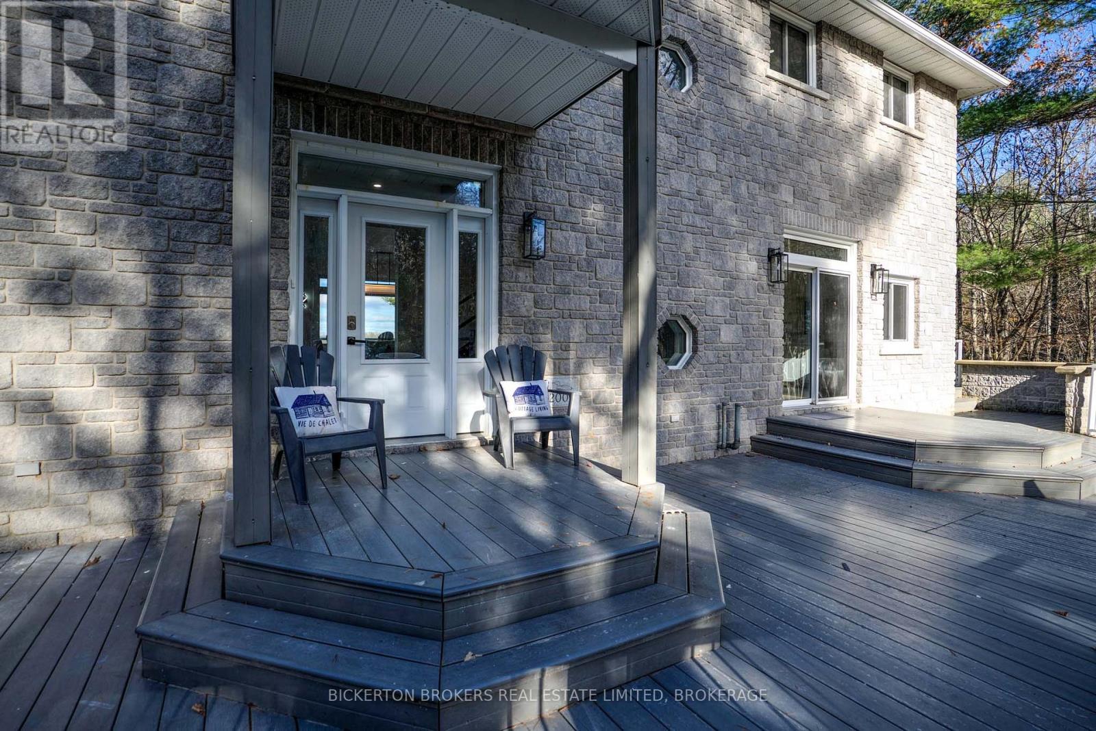 934 Burma Lane, Leeds And The Thousand Islands, Ontario  K0E 1L0 - Photo 6 - X12160532