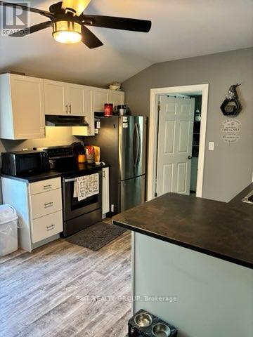 108 St Lawrence Street W, Madoc, Ontario  K0K 2K0 - Photo 5 - X12167204