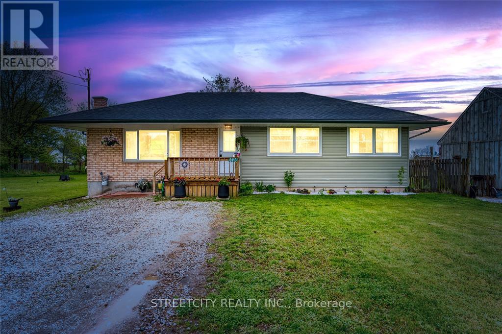 8113 Lisgar Street, Brooke-Alvinston, Ontario  N0N 1A0 - Photo 1 - X12167128