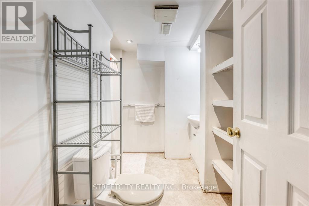 8113 Lisgar Street, Brooke-Alvinston, Ontario  N0N 1A0 - Photo 26 - X12167128
