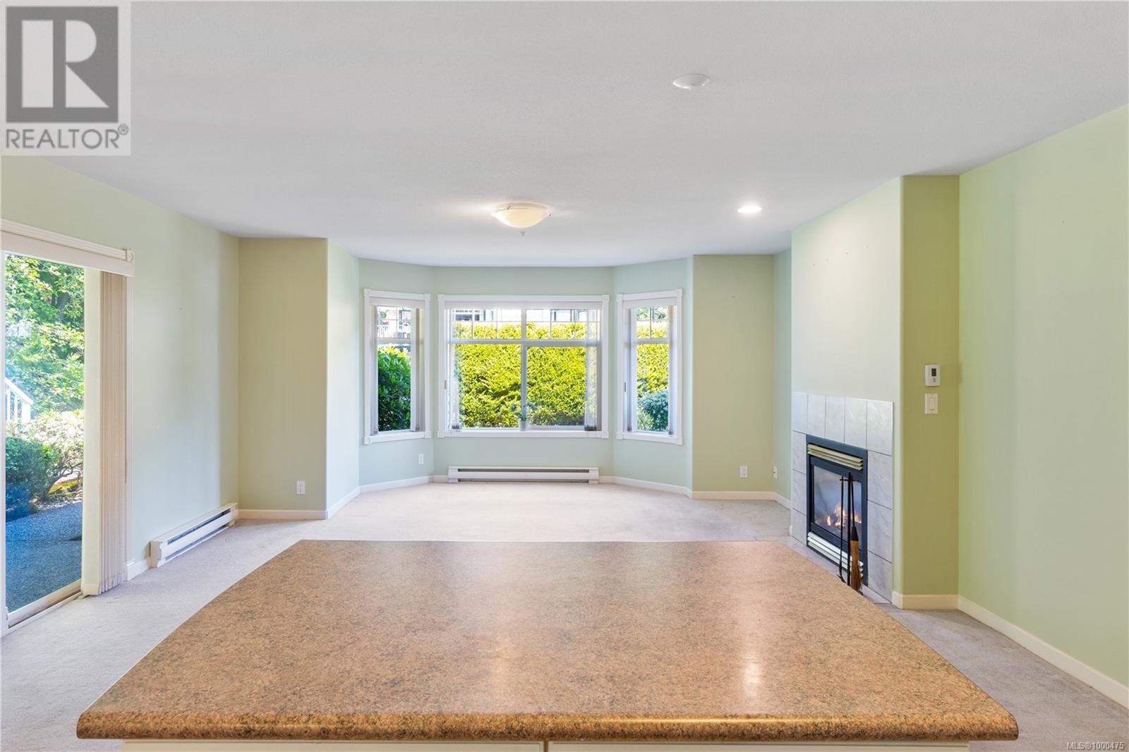 Property at 4935 Clematis Pl image 5