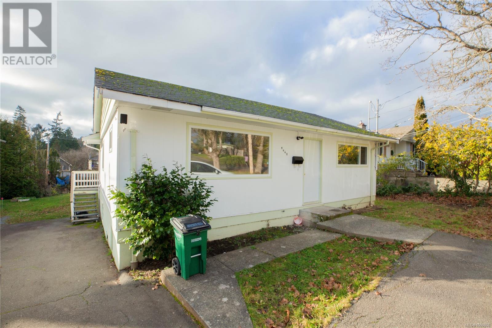 Property at 4068 Grange Rd image 4