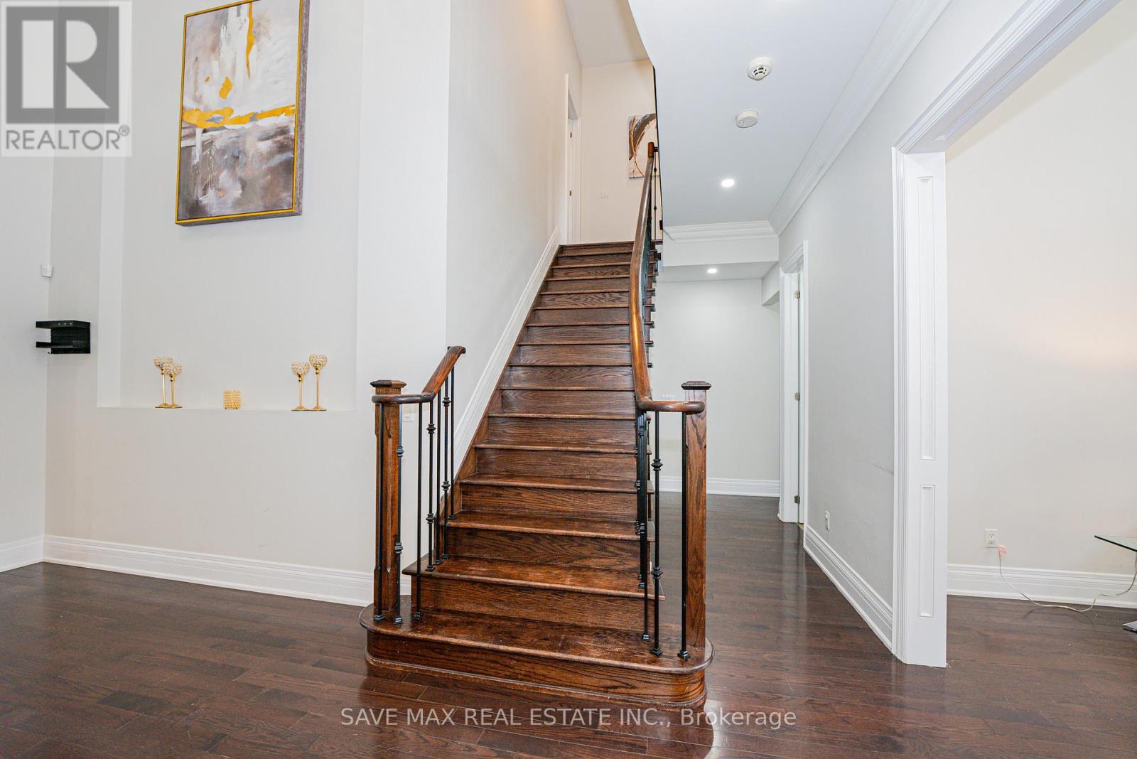 95 Sarracini Crescent, Vaughan, Ontario  L4L 3S9 - Photo 21 - N12165769