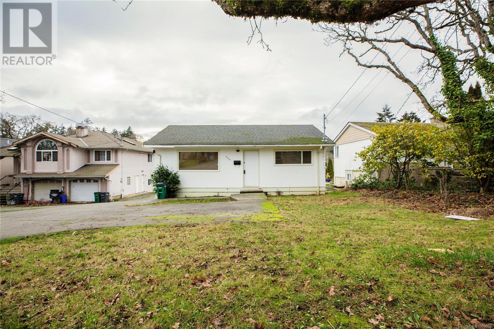 Property at 4068 Grange Rd image 3
