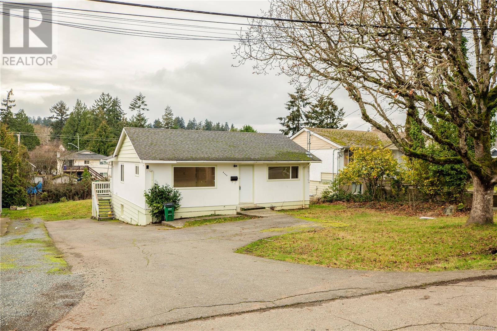 Property at 4068 Grange Rd image 1
