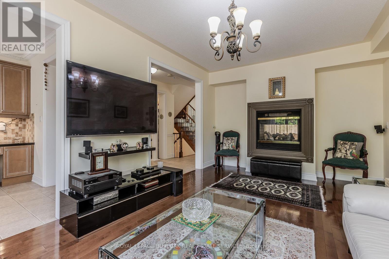 373 Burloak Drive, Oakville, Ontario  L6L 6W8 - Photo 16 - W12166999