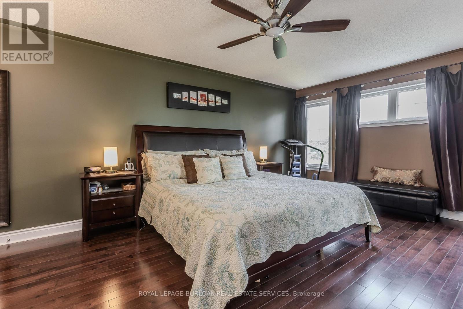 373 Burloak Drive, Oakville, Ontario  L6L 6W8 - Photo 21 - W12166999
