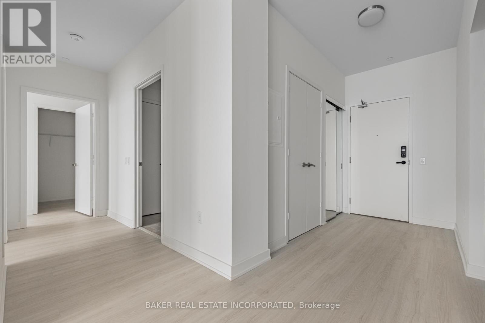 5906 - 3883 Quartz Road, Mississauga (City Centre), Ontario  L5B 0M4 - Photo 14 - W12167036