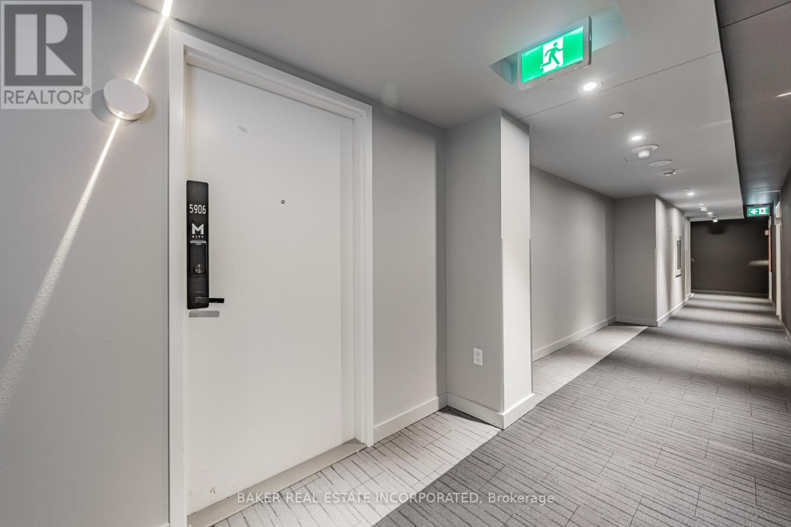 5906 - 3883 Quartz Road, Mississauga (City Centre), Ontario  L5B 0M4 - Photo 2 - W12167036